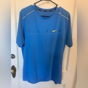 Men’s Large Blue Nike running lightweight shirt